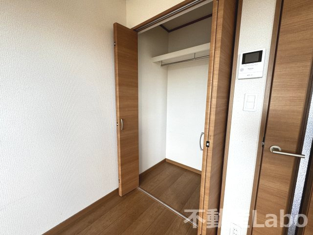 板野郡藍住町徳命字小塚のアパートの収納