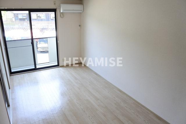 カームAPの居間・リビング|※室内画像は別号室のもの