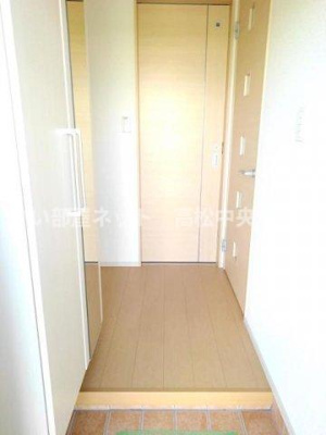 【玄関】 | グランデール観音寺Ａ