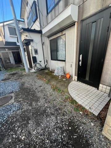 貫井5丁目戸建のエントランス