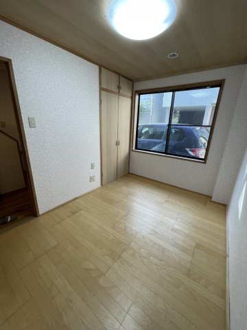 貫井5丁目戸建の洋室