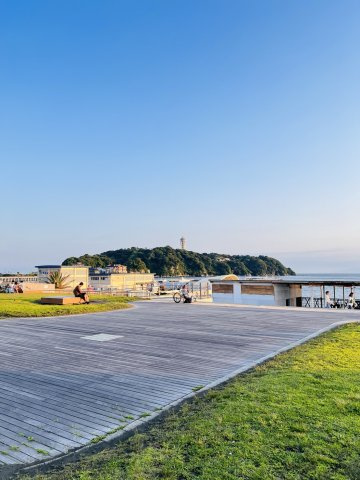 鎌倉×江ノ島、湘南の真ん中で叶える暮らし。の周辺|江ノ島も普段のお散歩コースに。休日は家族で江の島周辺を散策するのもいいですね♪