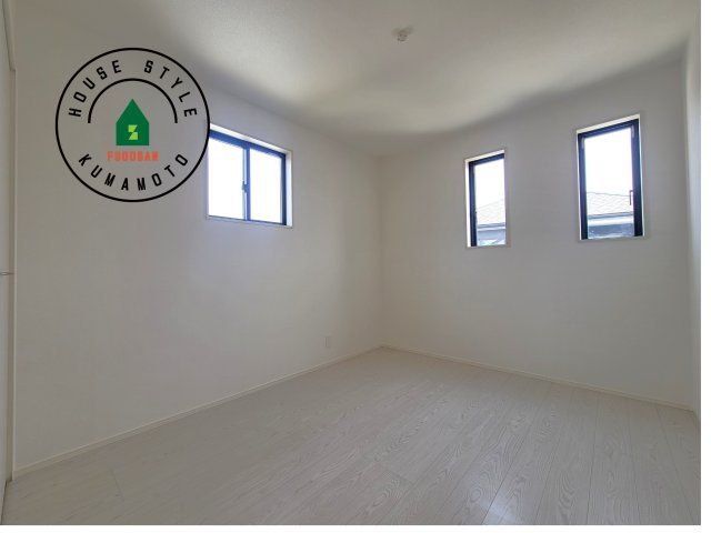 熊本市南区御幸木部3丁目第3-2棟（4号棟）　の洋室|柔らかい陽光が差し込む明るいお部屋を演出する設計。彩光の取れる窓が気持ちの良いお部屋を創り上げます。