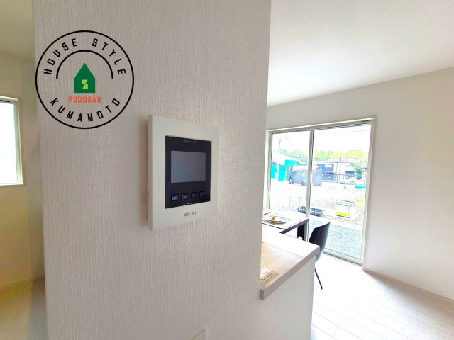 熊本市南区御幸木部3丁目第3-2棟（4号棟）　のセキュリティ|外出中も来訪者をカラー画面と音声でしっかり録画します。在宅時にも鮮明なモニターでしっかり相手を確認できます！