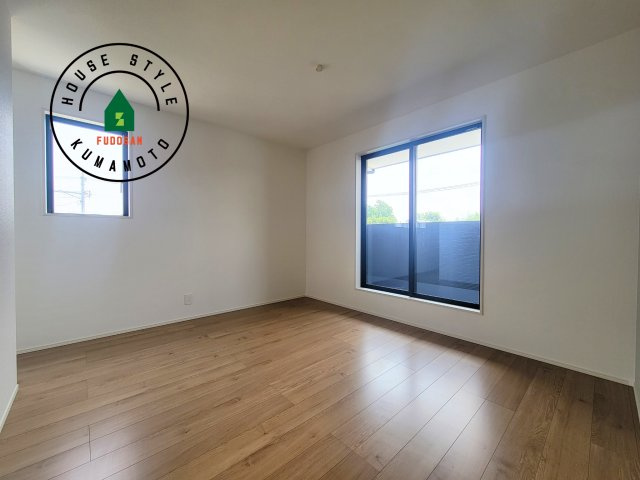 熊本市南区御幸木部3丁目第2-2棟（3号棟）　の寝室|主寝室には収納力に優れたクローゼットがありますので、お部屋もすっきり片付きます。