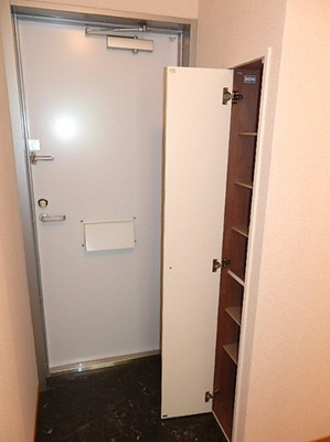 【玄関】 | レオパレスメゾンエスエス