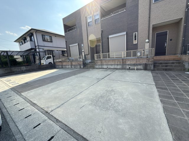 マハロ南山Ⅱの駐車場