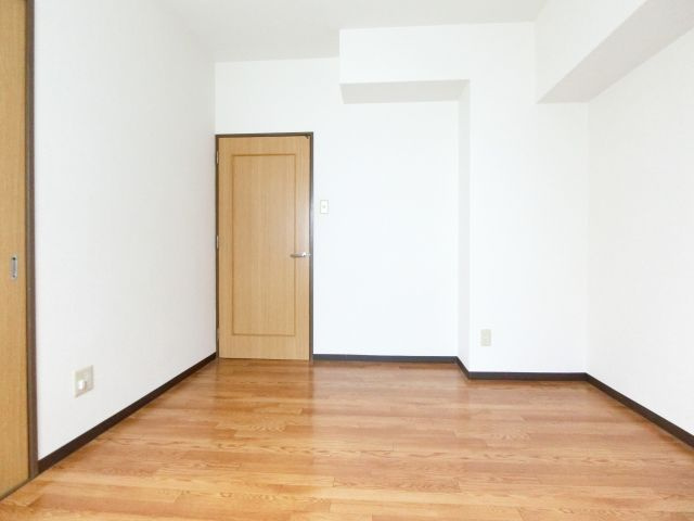 エスポアール岩根の洋室|同物件別部屋イメージ写真