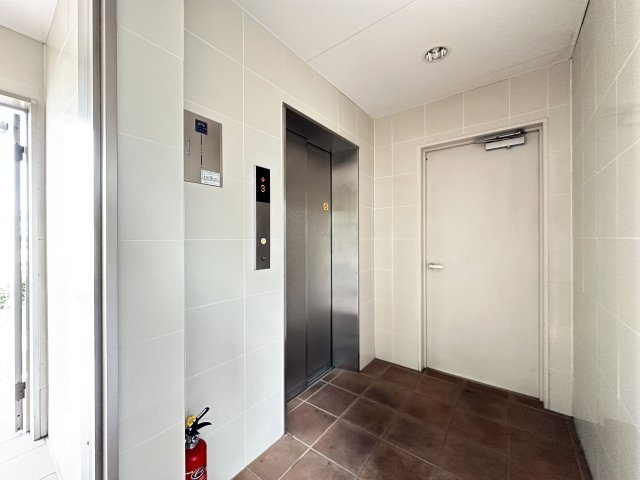 グラシアスのロビー