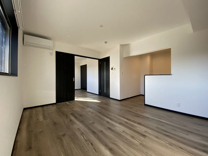 ミリアビタ前原の居間・リビング