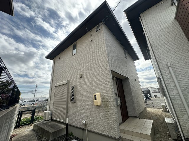 みよし市根浦町戸建賃貸B棟の外観