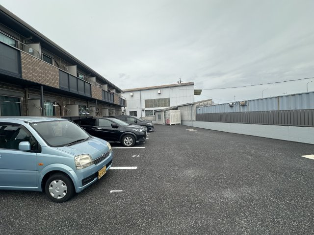 ウインズの駐車場