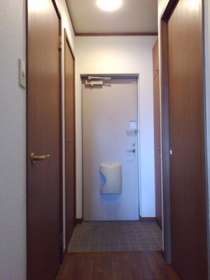 【玄関】 | ポワクールＦ