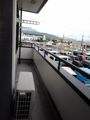 【バルコニー】 | ポワクールＦ