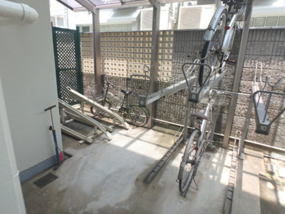 【その他】 | ヴィラリックス | 駐輪場