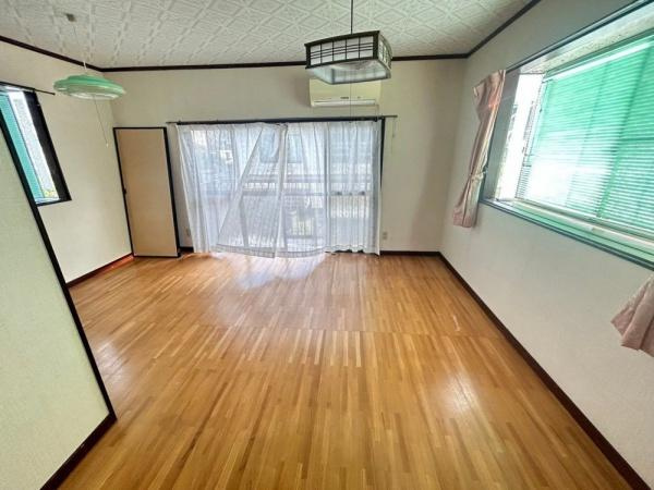 宮崎市月見ヶ丘　中古戸建の洋室