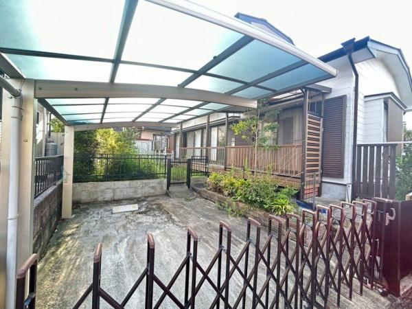 宮崎市月見ヶ丘　中古戸建の駐車場