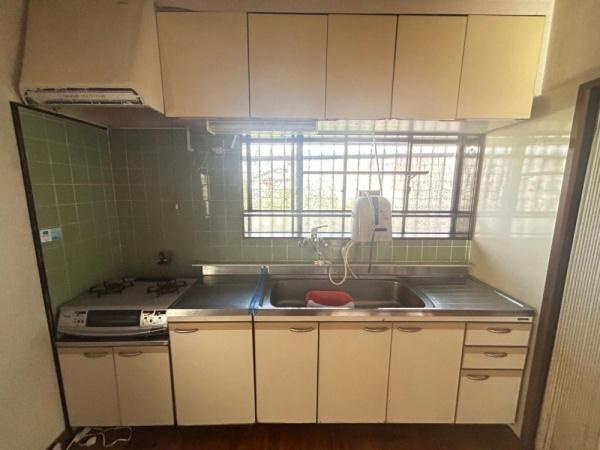 宮崎市月見ヶ丘　中古戸建のキッチン