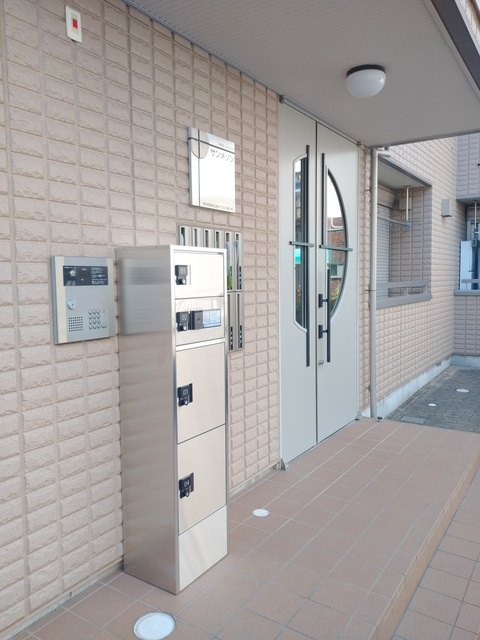 サンメゾンのエントランス|★エントランス★