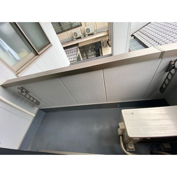 朱雀館のバルコニー