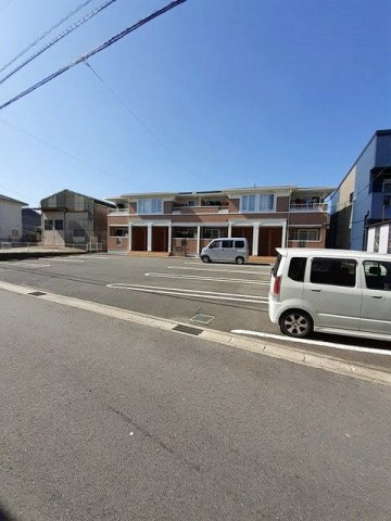 エル・東山の駐車場