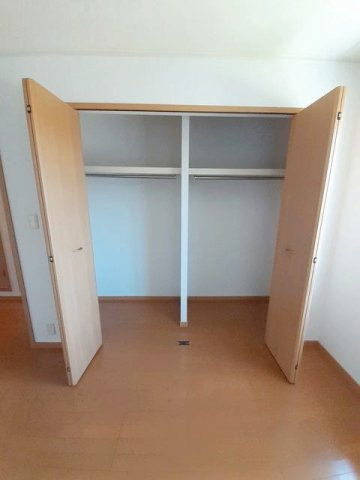 エル・東山の収納