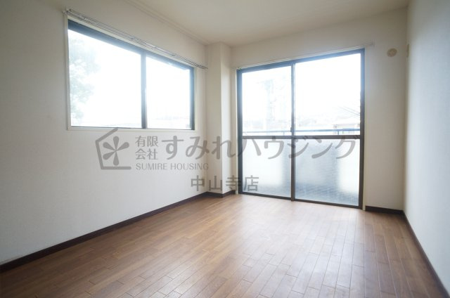 サンハイツ坂末の寝室