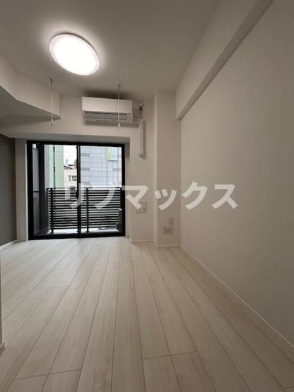 【寝室】ＬＵＭＥＥＤ横濱末吉町