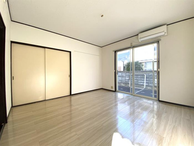 【居間・リビング】 | 姫子ハイツ | ゆったりとした居間です