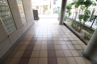 【エントランス】
