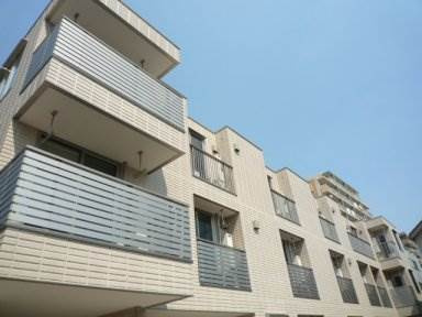 【外観】 | ファーストメゾン | 鉄骨ALC３階建て