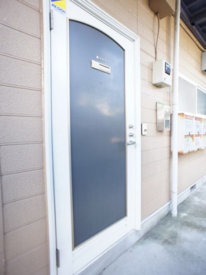 【セキュリティ】 | ライブハウスⅠB | しっかりした玄関です。