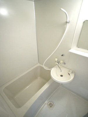 【浴室】 | ライブハウスⅠB | うれしい洗面ボールが付いています♪