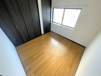 【洋室】 | 岡5丁目 戸建
