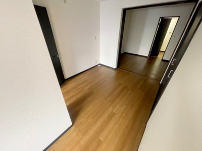 【洋室】 | 岡5丁目 戸建