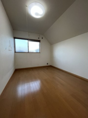 【洋室】 | 大津市唐崎1丁目22-4　中古戸建 | 2階洋室