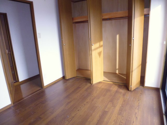 ラポール大観の洋室