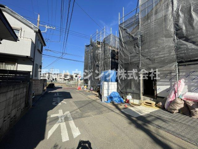 【仲介手数料無料】所沢市上新井３期３号棟　所沢市の新築住宅なら西武ハウジングの前面道路含む現地写真