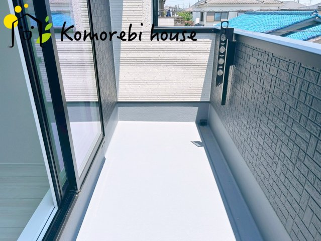 北本西高尾7丁目　24‐1期　新築一戸建て　リナージュ　02のバルコニー|開放的で明るい空間を演出してくれるバルコニーです
