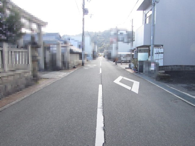 【前面道路含む現地写真】 | 洲本市本町一丁目一戸建 | 令和７年２月撮影