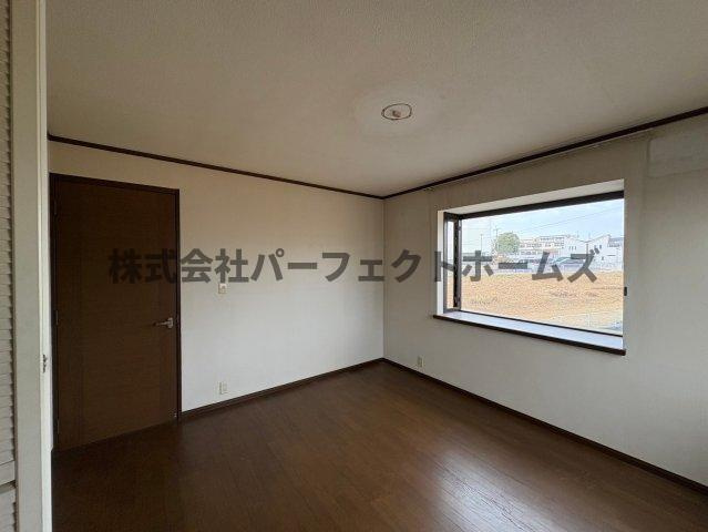 東香里南町戸建　賃貸の居間・リビング|リビングです