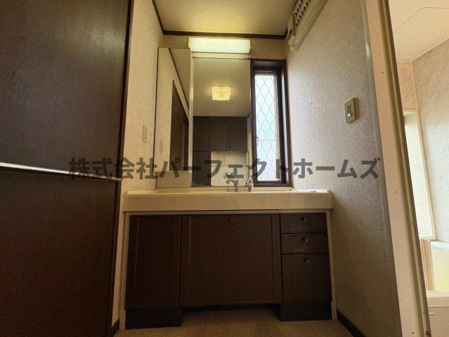 東香里南町戸建　賃貸の独立洗面台|独立洗面化粧台付き