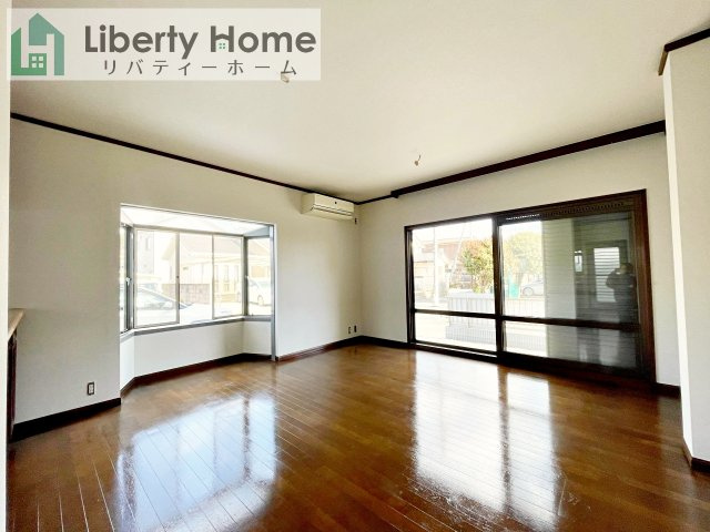 ひたちなか市勝倉　中古戸建の居間・リビング