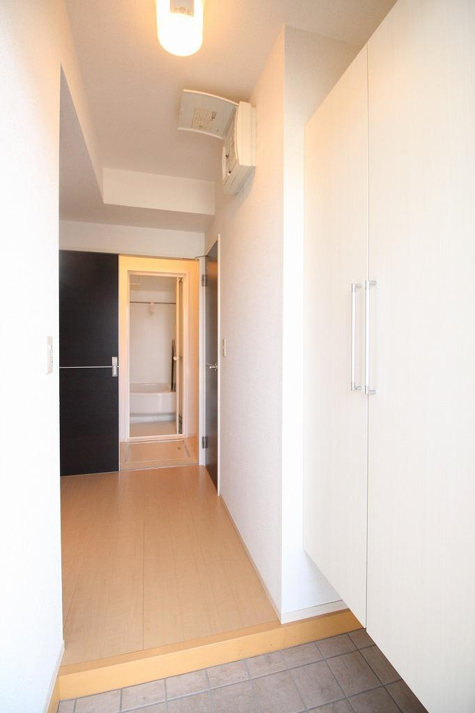 セントラルグレイスの玄関|※お部屋により仕様が異なる場合があります。