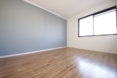 【洋室】 | ラ・メール鴻巣 | ※同タイプの別の部屋の写真です。