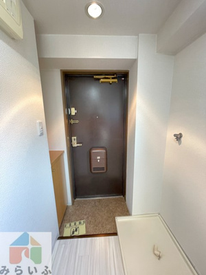 【玄関】 | 春里壱番館