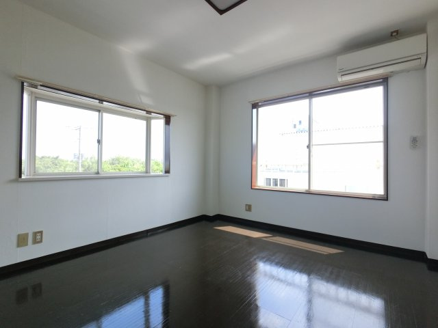 【居間・リビング】