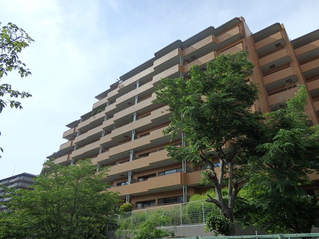 ユニーブル高野台北の外観