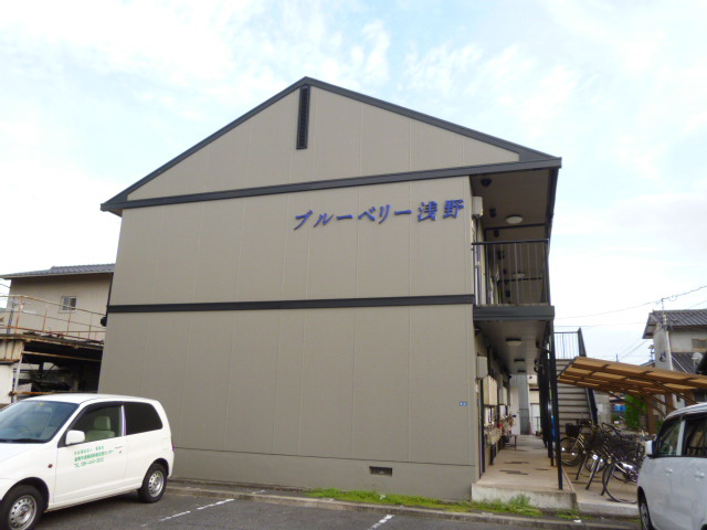 倉敷市連島中央３丁目のアパートの外観