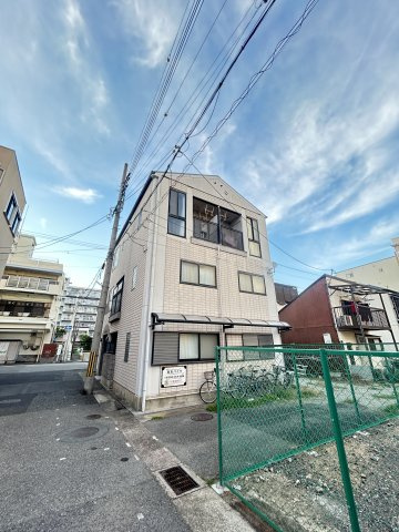 良友ハイツの外観